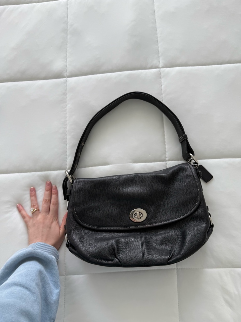 coach legacy - Picture 3 of 10